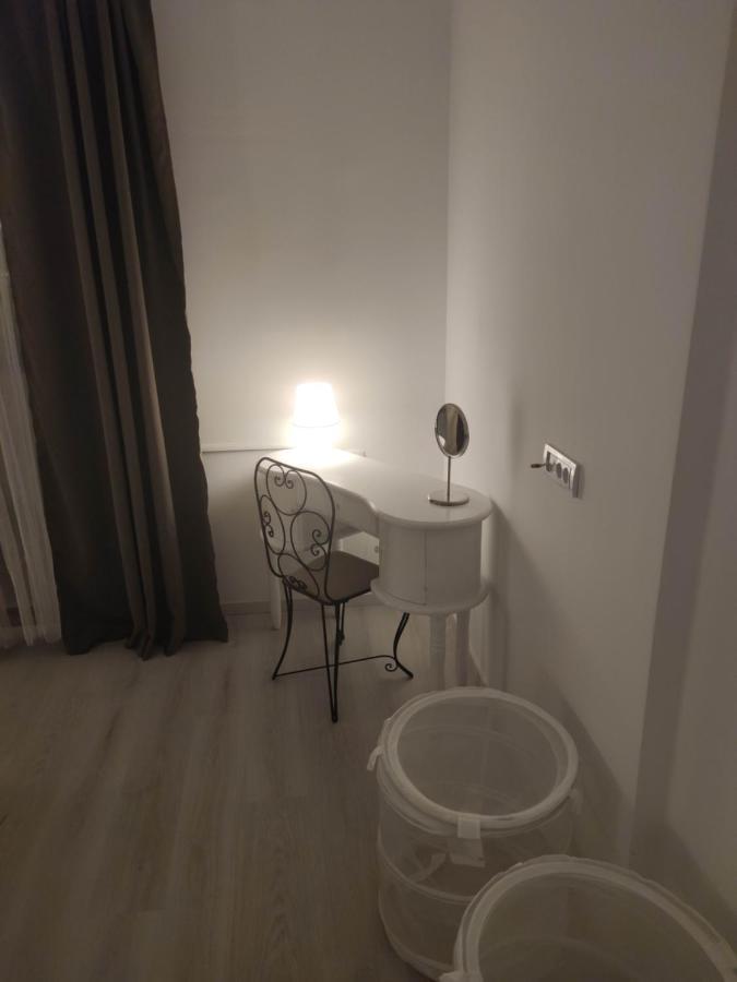 Apartment 51 - Bright, Spacious, Lux 1 Bedroom In The City Center - Stari Grad Belgrade Extérieur photo