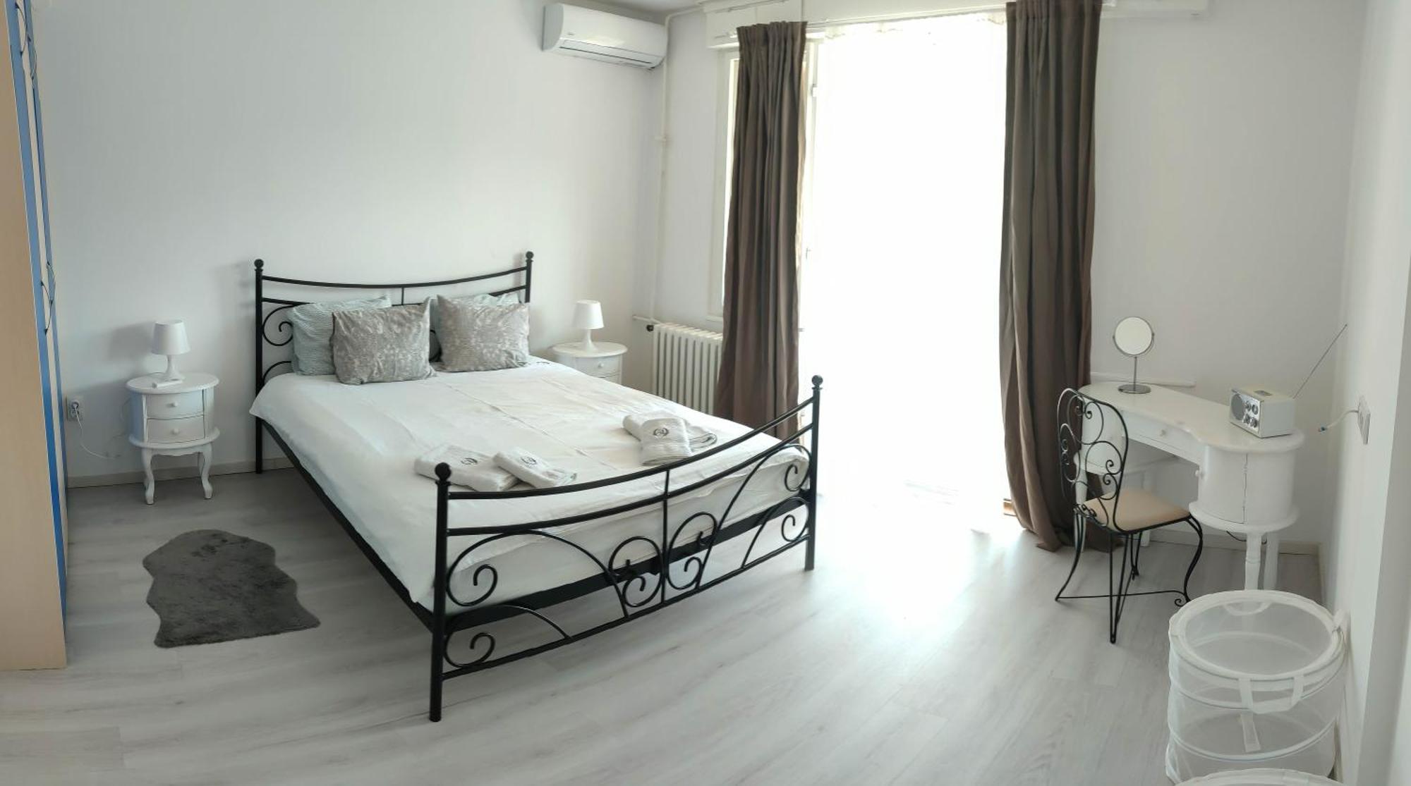 Apartment 51 - Bright, Spacious, Lux 1 Bedroom In The City Center - Stari Grad Belgrade Extérieur photo