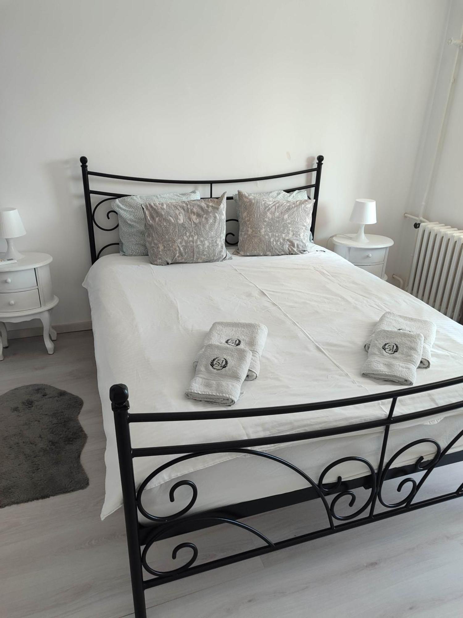 Apartment 51 - Bright, Spacious, Lux 1 Bedroom In The City Center - Stari Grad Belgrade Extérieur photo